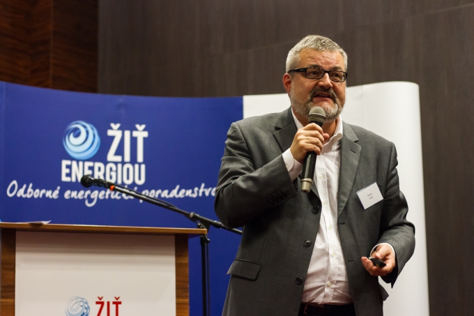 Konferencia_SIEA_IEPD_Budovy_s_takmer_nulovou_Trnava_2015_11.jpg