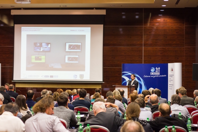 Konferencia_SIEA_IEPD_Budovy_s_takmer_nulovou_Trnava_2015_16.jpg