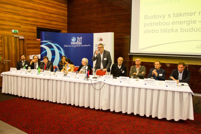Konferencia_SIEA_IEPD_Budovy_s_takmer_nulovou_Trnava_2015_30.jpg