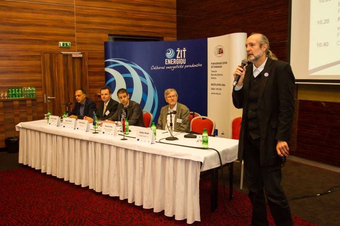 Konferencia_SIEA_IEPD_Budovy_s_takmer_nulovou_Trnava_2015_32.jpg
