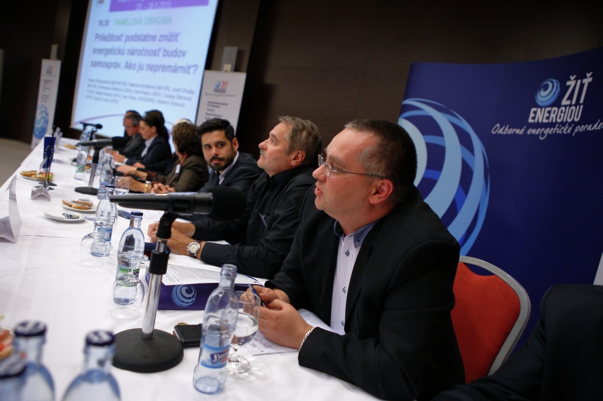 konferencia_SIEA_Uspory_energie_v_mestach_2425052015_28.jpg